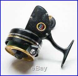 Vintage Penn 706Z Fishing Reel Bail Less