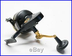 Vintage Penn 706Z Fishing Reel Bail Less