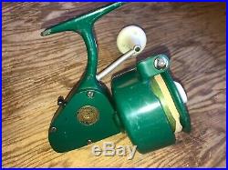Vintage Penn 706 Greenie spinning reel very clean