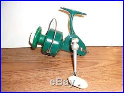 Vintage Penn 710 Spinfisher Spinning Reel with manual and extras Nice Condition
