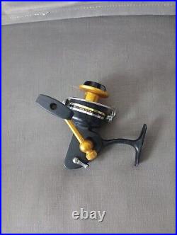 Vintage Penn 712Z Spinning fishing reel