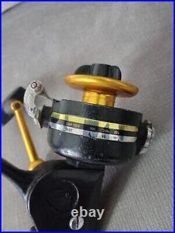 Vintage Penn 712Z Spinning fishing reel