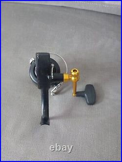 Vintage Penn 712Z Spinning fishing reel