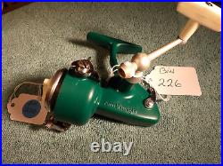 Vintage Penn 716 Ultralight Spinfisher Greenie Spinning Reel Bin No. 226