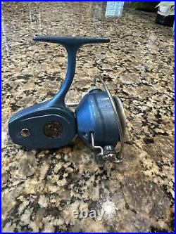 Vintage Penn 720 Blue Spinfisher Fishing Reel \\ Working, USA