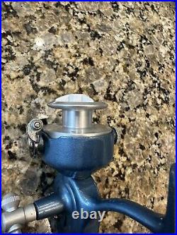Vintage Penn 720 Blue Spinfisher Fishing Reel \\ Working, USA