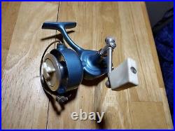 Vintage Penn 720 Spinning Reel NOS USA Made Rare Mint Fully Working. Box Papers