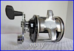 Vintage Penn 9M Level Wind Bait Casting Fishing Reel Made IN USA NEW IN BOX 3.4