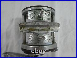 Vintage Penn Jigmaster #500 Bait Casting Fishing Reel Foot 30-200 Phila PA USA