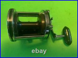 Vintage Penn Jigmaster 505hs Fishing Reel With Newell Reel Base & Clamp + Box