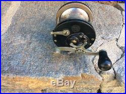 Vintage Penn LONG BEACH Conventional Reel with WOOD Handle & KNURLED Button