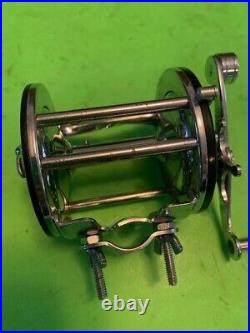 Vintage Penn Leveline No. 350 Fishing Reel With The Original Blue And White Box