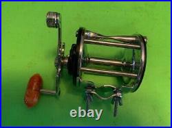 Vintage Penn Leveline No. 350 Fishing Reel With The Original Blue And White Box