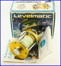 Vintage Penn Levelmatic Model 930 Antique Bait Casting Fishing Reel