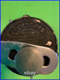 Vintage Penn Long Beach No. 259 Fishing Reel With Reel Deal 2-speed Transmission