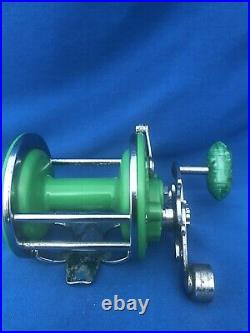 Vintage Penn Monofil 26 With Rare Green Plastic Spool and Green Side Plates