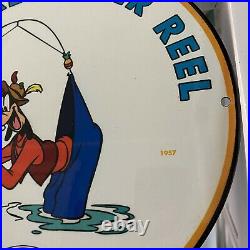 Vintage Penn Porcelain Sign Gas Oil Goofy Fishing Saltwater Reel 1957 Pump Plate