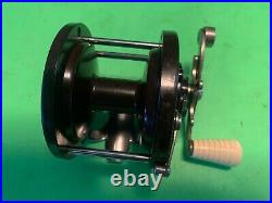 Vintage Penn Seaboy No. 85 Fishing Reel Very Rare Mottled Dark Maroon & Black