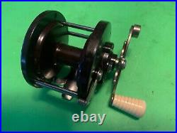 Vintage Penn Seaboy No. 85 Fishing Reel Very Rare Mottled Dark Maroon & Black