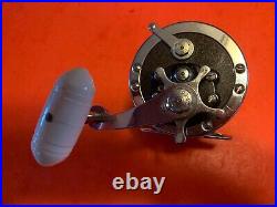 Vintage Penn Senator 110 1/0 Fishing Reel With The Original Blue And White Box