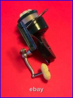 Vintage Penn Spinfisher 710 Spinning Reel Fishing Reel Looks & Works Great