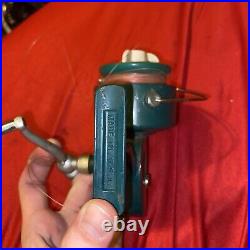 Vintage Penn Spinfsher 710 Greenie Spinning Fishing Reel Great Condition