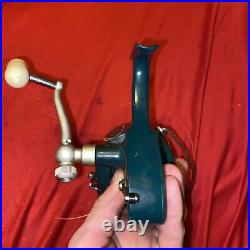 Vintage Penn Spinfsher 710 Greenie Spinning Fishing Reel Great Condition