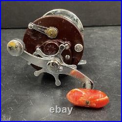Vintage Penn Squidder 140 Conventional Reel Red Bakelite Handle Retro Saltwater