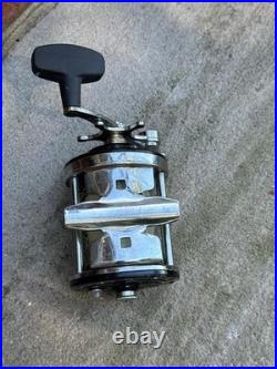 Vintage Penn Surfmaster No. 200 Fishing Reel