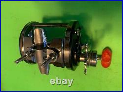 Vintage Penn Surfmaster No. 250 Fishing Reel Steel Gears And Guts Minty