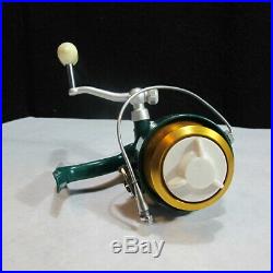 Vintage Teal Penn Spinfisher Spinning Reel Bait Caster No. 710 Aqua with Handle
