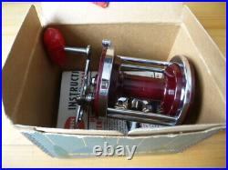 Vintage fishing reel Penn Jigmaster 500, Stunning Display Condition, box papers