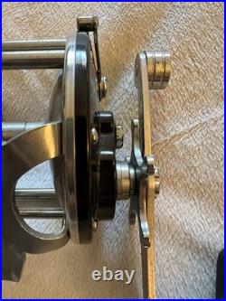 Vtg PENN LONG BEACH 60 BAITCAST Fish Fishing Reel Offshore Left Handed EUC