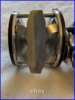 Vtg PENN LONG BEACH 60 BAITCAST Fish Fishing Reel Offshore Left Handed EUC